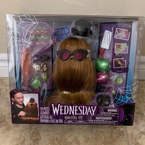Wednesday Itt Ignatius Styling Head hair Set NEW 19 pieces The Addams Family